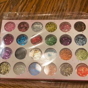 Glitter nail kit